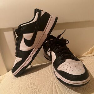 Panda Women’s Dunks